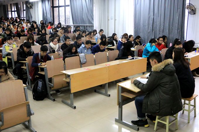 1510845488111004.jpg 20171116会计系宣讲会 修 (5).jpg