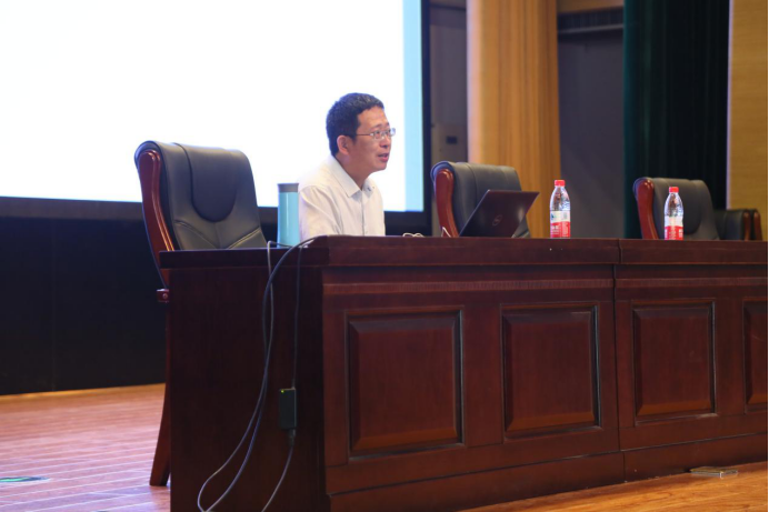 1536761223882409.png blob.png